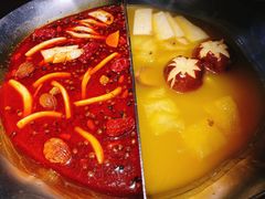 台式麻辣锅-湊湊火锅·茶憩(杭州湖滨银泰in77店)