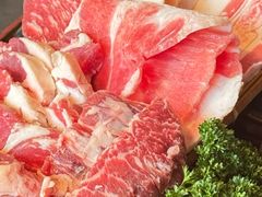 -铭牛烧肉·和牛海鲜自助(高新月牙湖店)