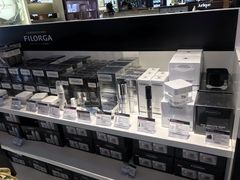 -中免(澳门机场免税店)