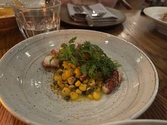 八爪鱼配烤玉米-BOR Eatery(安福路店)