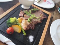 -MOMENT湖景餐厅(解放路店)