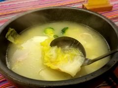 -香巴拉云南餐厅(华莱坞店)