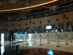 -上海滴水湖皇冠假日酒店