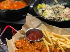 蜂蜜蒜香炸鸡块-山·烤辣鸡韩国料理(西溪路店)