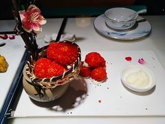 杨梅鳕鱼球-柳莺湖上·湖景餐厅·江南菜(西湖店)