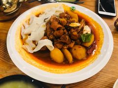 沙湾大盘鸡-塔哈尔·新疆盛宴(城西银泰店)
