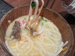 -银米·云南传统过桥米线(双廊黑金冠店)