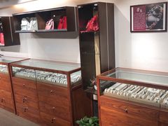 -融圆典当行(绿都广场店)