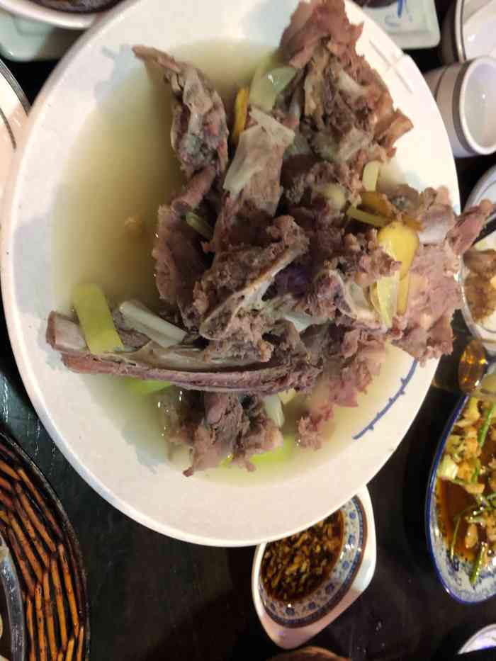 木柴全羊-"装修很农家大院,羊肉很新鲜,吃了很多次,."-大众点评移动版