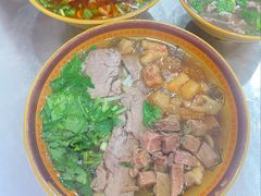 -花溪牛肉粉(八鸽岩店)
