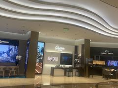 -亨吉利世界名表中心(华润万象城店)