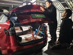 -鲨鱼皮汽车凹陷玻璃修复(静安店)