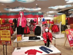 -Hamleys哈姆雷斯(三胞店)