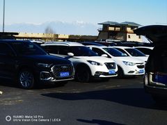 -丝绸之路山地度假区滑雪场
