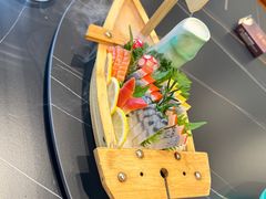 -鼎泰亨·海鲜牛肉餐厅(滨江店)