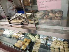 面包甜点陈列柜-大富贵(临沂店)