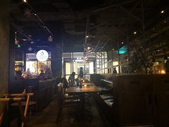 大堂-Carbon莫卡哆·意大利复古集市餐厅(杭州大厦店)