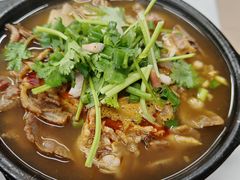-余家庄肥肠鱼地方汤锅(银杏大道店)