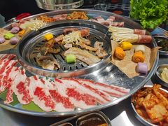 -哈哈碳都·牛肋条无限自助烤肉(宝龙店)