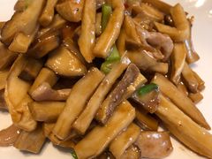 味酱菌皇炒爽肉-温德姆花园酒店-鼎丰阁中餐厅