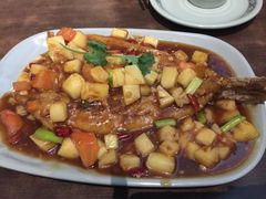 -大头虾越式风味餐厅(光明广场店)