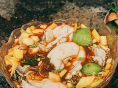 -何妹湿辣牛肉·粤式烧烤砂煲(桂雅路店)