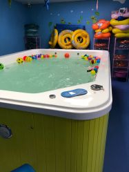 -唯丽莎婴儿游泳小儿推拿馆(清凉门大街店)