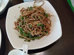 豆腐皮拌香椿苗-老牌坊鲁菜名店(宽厚里店)