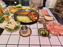 -巴卤社老火锅(财富店)