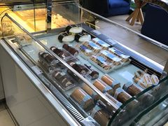 面包甜点陈列柜-开心草帽(文化西路店)