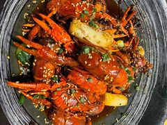 -肥肥虾庄·金牌油焖大虾(首义路店)