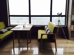 -西安大雁塔科技大学地铁站亚朵酒店