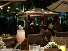 -三亚艾迪逊酒店·海滩烧烤 BARBACOA·现场乐队·浪漫晚餐·烧烤海鲜