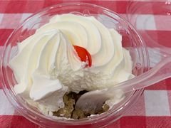 -红宝石·鲜奶小方·海派西点房(南丹店)