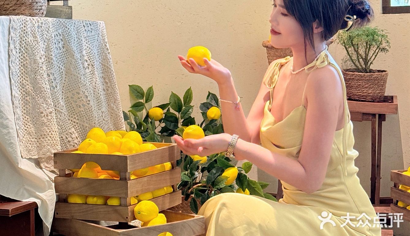 又可以拍一天喇～🍋夏日自带清新感的咖啡馆