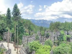 -梭布垭石林景区