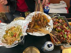 -何师烧烤Pro ·江湖川菜·小龙虾·精酿(太古里旗舰店)