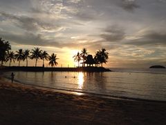 -Sunset Bar(丹绒亚路香格里拉店)