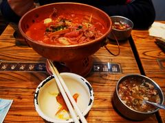 -成都你六姐·牛肉冒菜(上海环宇荟店)