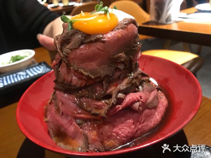 魔丼屋(日月光店)魔王慢烧牛肉丼图片