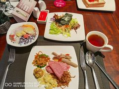 -三亚湾海居铂尔曼度假酒店