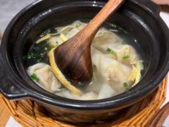 -馋三尺蟹粉小笼(人民广场店)