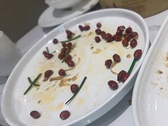 -荟满棠·粤菜茗点(西乡店)