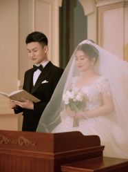 -雪中彩影婚纱摄影·微光艺术中心