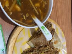 -甲乙饼·北京手工肉饼(西直门凯德茂店)