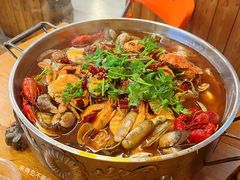 -老东镇啤酒屋海鲜加工·蒸汽海鲜·海鲜烧烤(台东店)