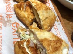 塔哈尔芝士羊肉饼-塔哈尔·新疆盛宴(城西银泰店)