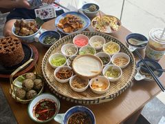 -包整·丝娃娃(一览甲秀楼风景店)