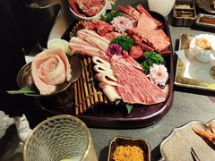 -铭牛烧肉·和牛海鲜自助(高新月牙湖店)