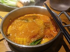 -呷哺呷哺(万达新世界店)